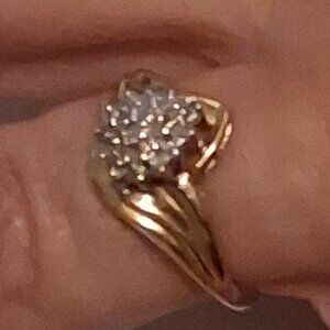 10K Vintage Yellow Gold Diamond Cluster Cocktail Ring